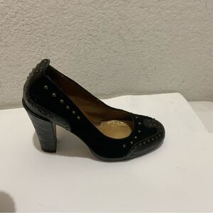 Sam Edelman Black Suede Studded Wingtip Heels size 8